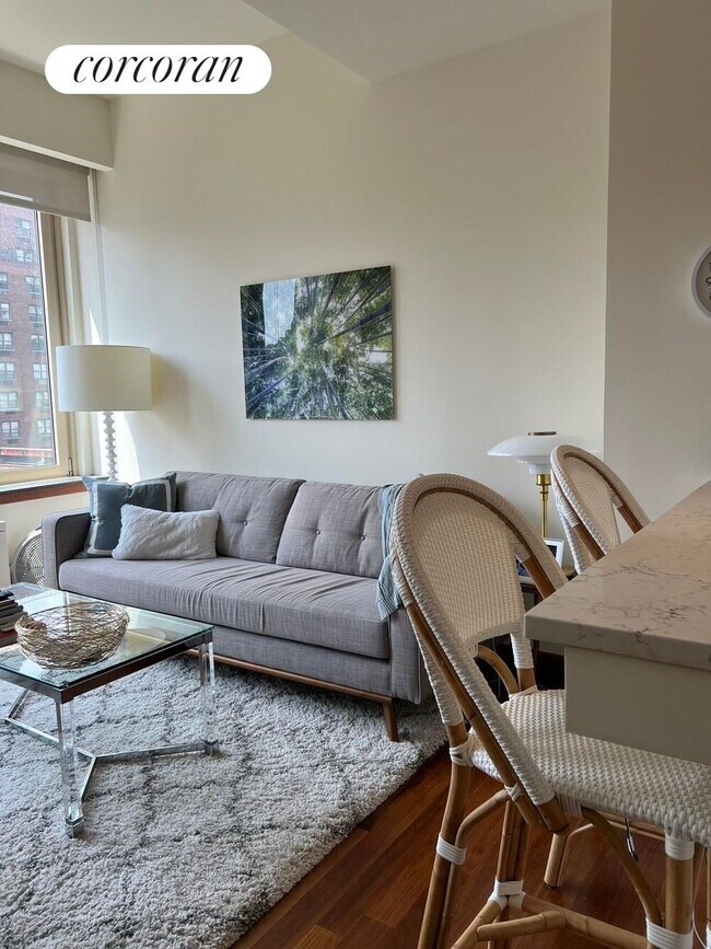 Foto del edificio - 305 E 63rd St