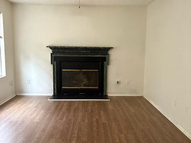 Foto del edificio - 4973 Windsor Downs Ln