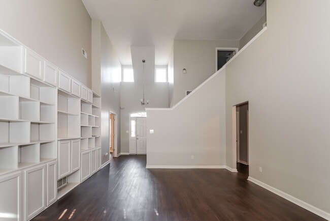 Building Photo - 9093 Weeping Cherry Ln