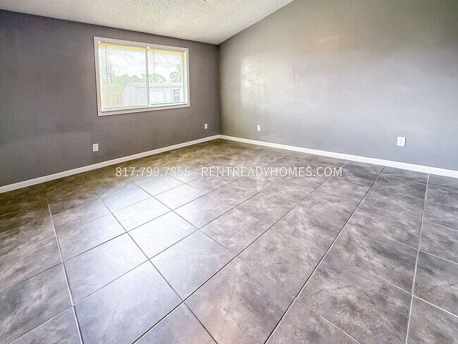 Foto del edificio - 635 Slumberwood Dr