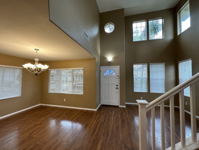 Foto del edificio - Beautiful & Spacious Pet-Friendly Home at ...
