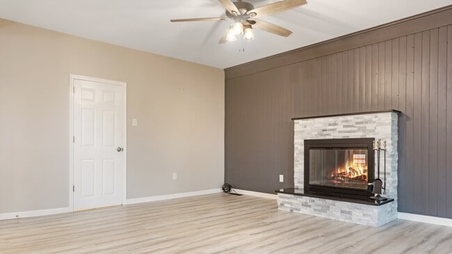 Foto del edificio - 3210 Kennedy Rd