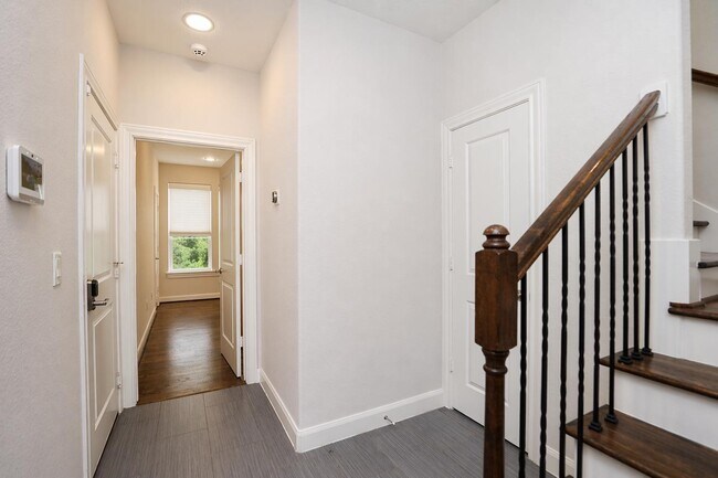 Foto del edificio - 2212 Stuart St
