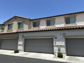 Building Photo - 8728 Giant Causeway Ave