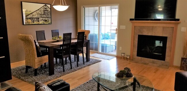 Foto del edificio - 4385 E Court St