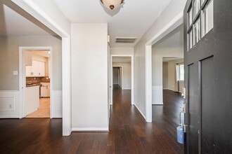 Building Photo - 6555 Grovewood Ln
