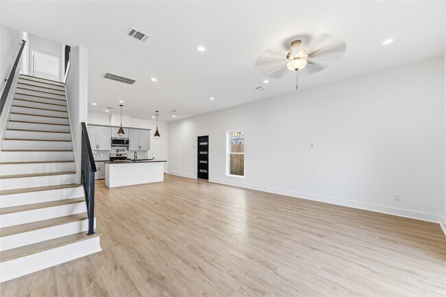 Foto del edificio - 2217 Lee St