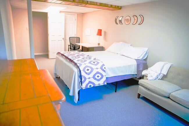 Foto del edificio - 2368 Bateman Bridge Rd