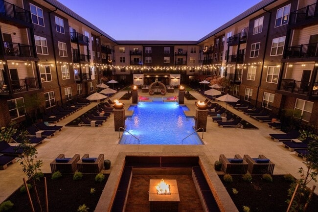 Building Photo - Taylor House