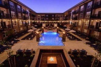 Building Photo - Taylor House