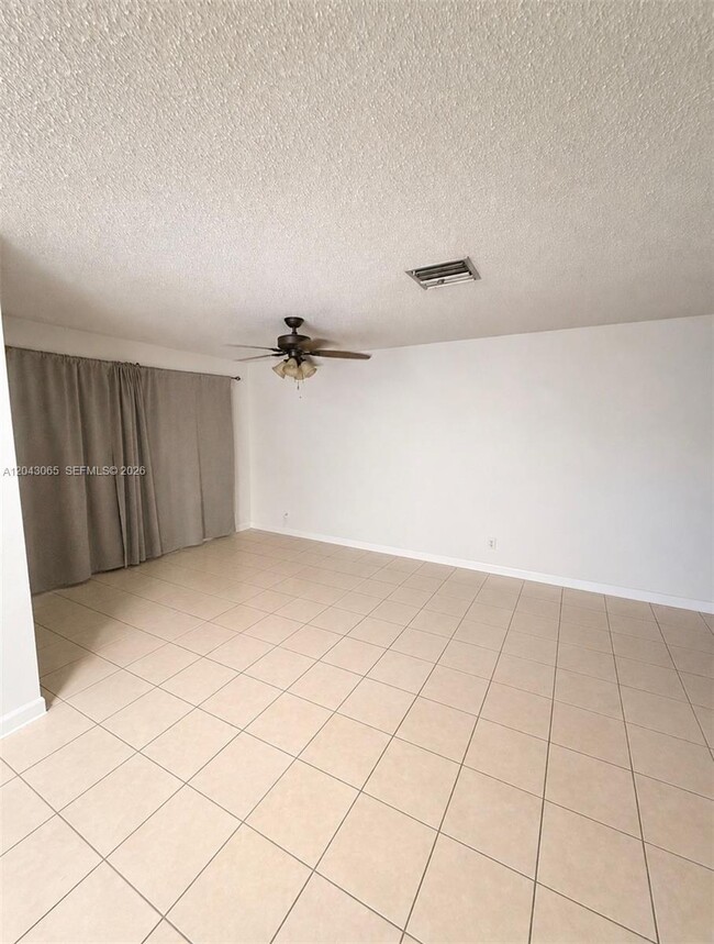 Foto del edificio - 8475 SW 156th Ct