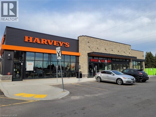 Building Photo - 255 Northfield Dr E