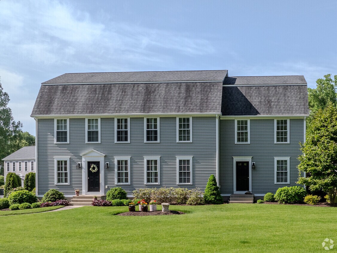 Exterior - Redwood Condominiums