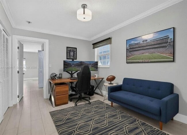 Building Photo - 217 SE 5th St