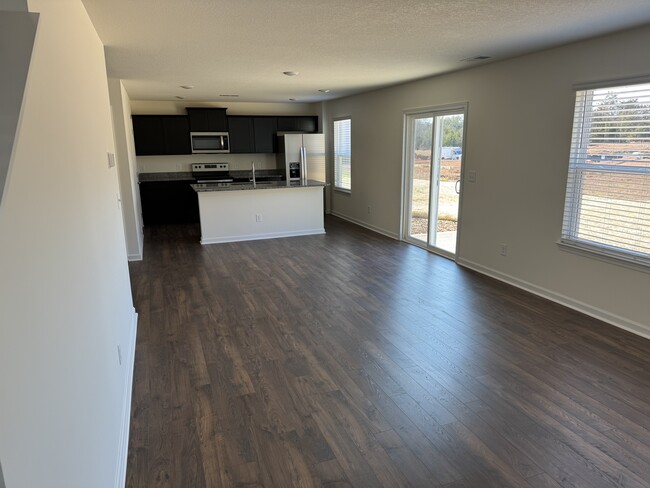 Foto del edificio - 5042 Cottonseed Wy