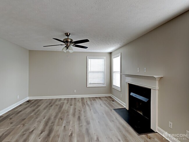 Building Photo - 3515 Oak Creek Drive Clarksville TN