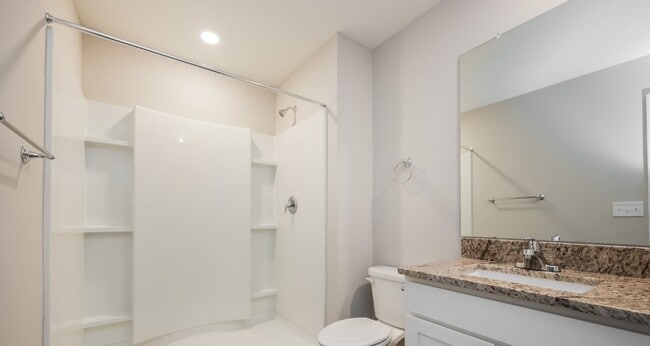 Building Photo - 16301 Sherwood Dr