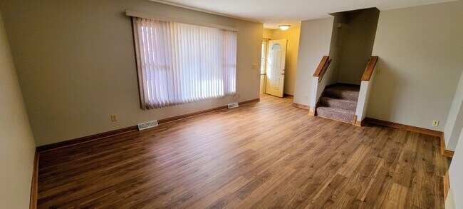 Building Photo - 10930 Catskill Ln