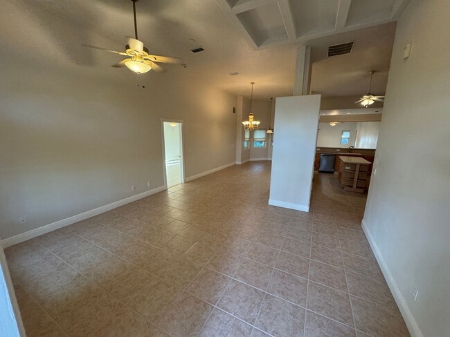 Foto del edificio - 4 Bedroom 3 Bath in Wingate Estates