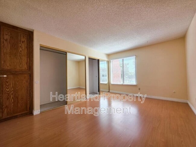 Foto del edificio - 1030 E Washington Ave