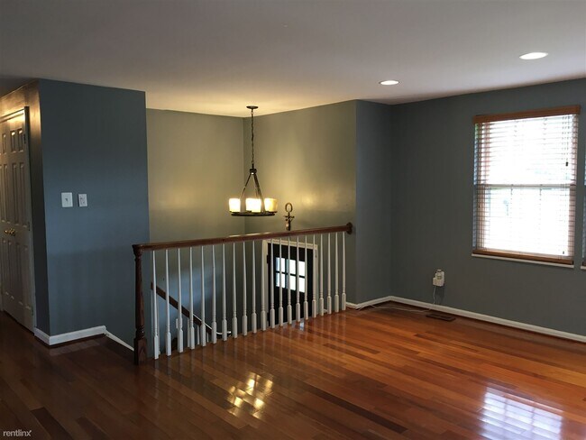Foto del edificio - 4 br, 2 bath House - 15304 Good Hope Rd