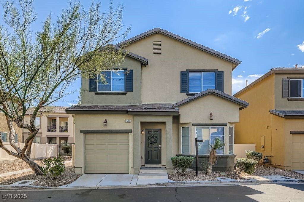 Foto principal - 9519 W Wooded Heights Ave