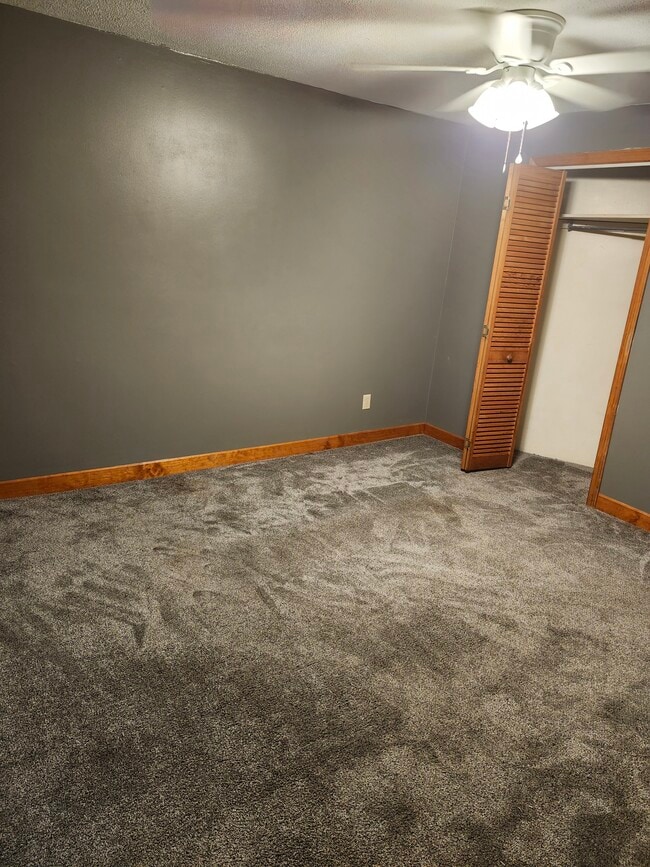Living room - 17 School St