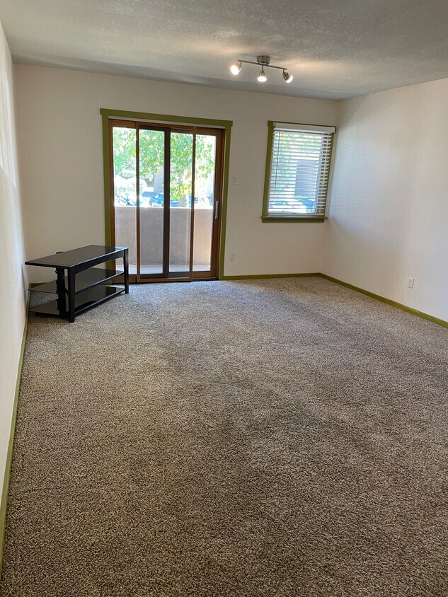 Primary Photo - 601 W San Mateo Rd
