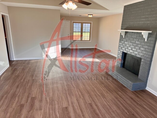 Building Photo - 900 Clarington Dr