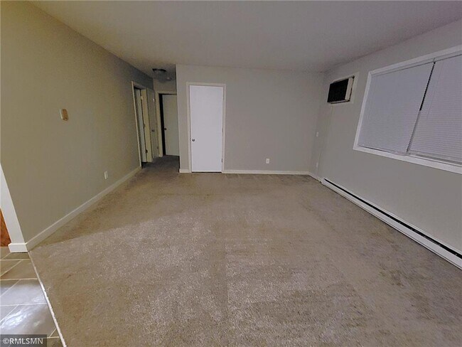 Foto del edificio - 710 Hillcrest St