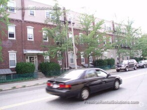 Building Photo - 180 N Beacon St