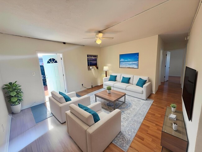 Building Photo - 229 NW 15th Ave