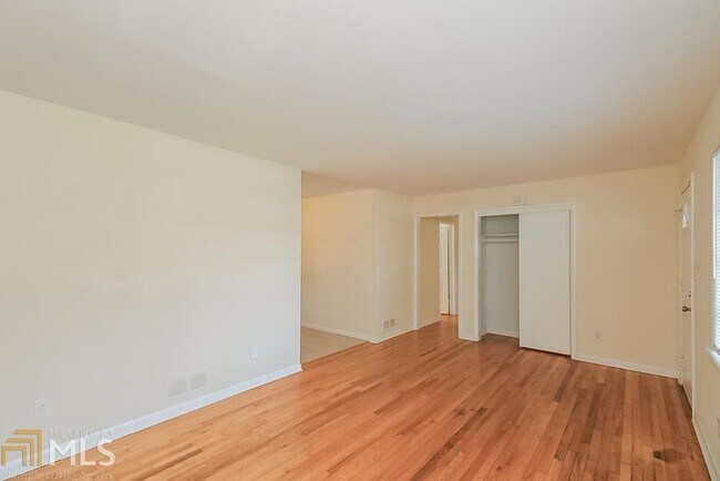 Building Photo - 3865 Kirksford Dr