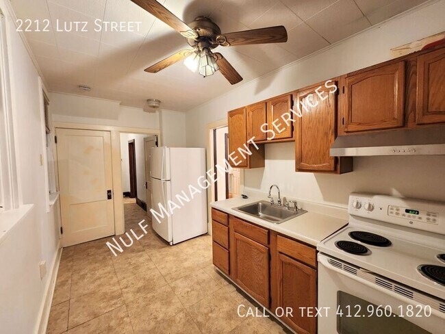 Foto del edificio - 2212 Lutz St