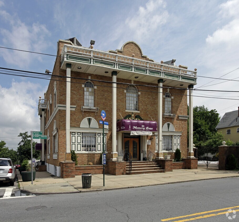 Foto principal - 781 Post Ave
