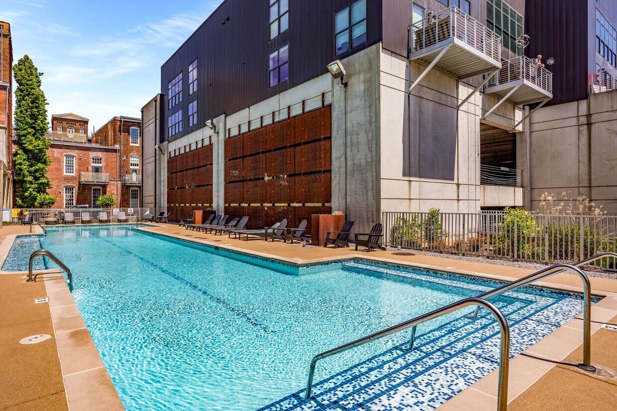 Primary Photo - Werthan Lofts 1 Bed 1 Bath Available NOW!