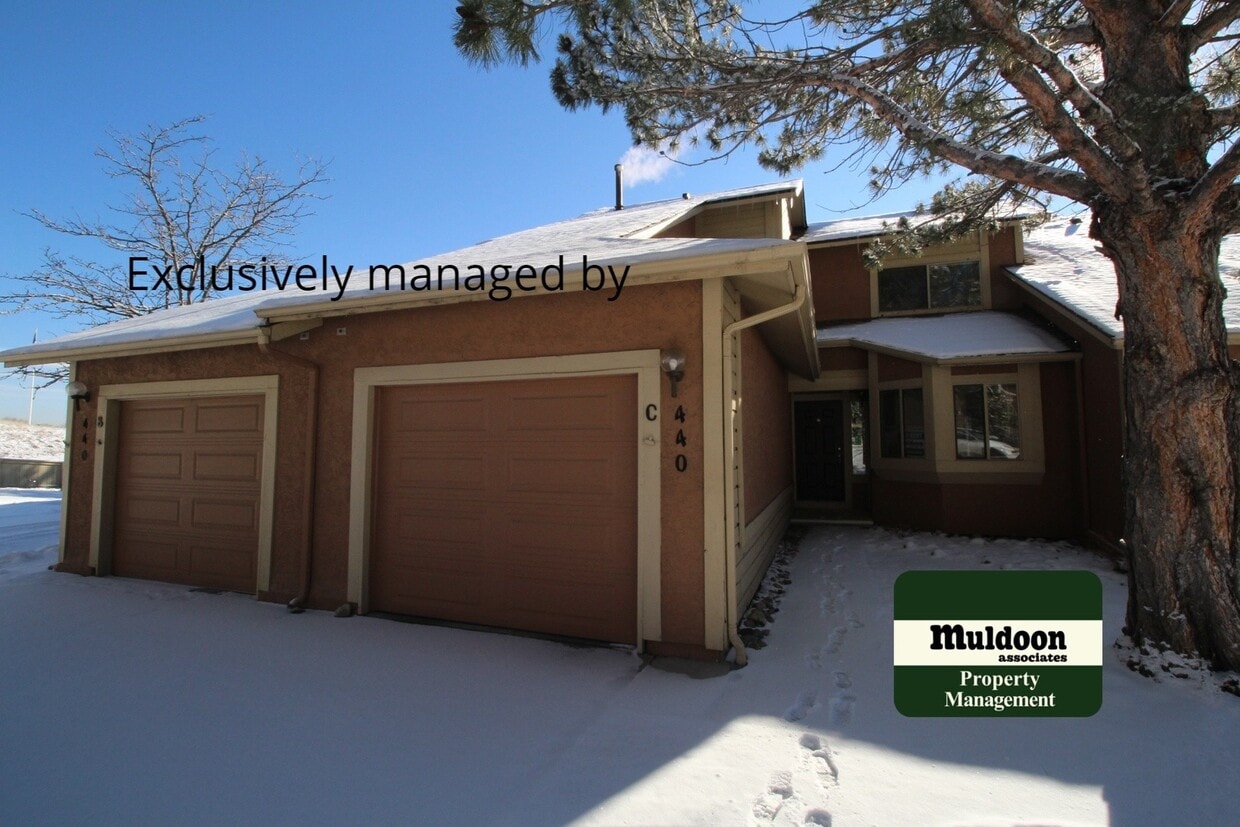 Primary Photo - Comfy Pet-Friendly Condo in Southwest Colo...