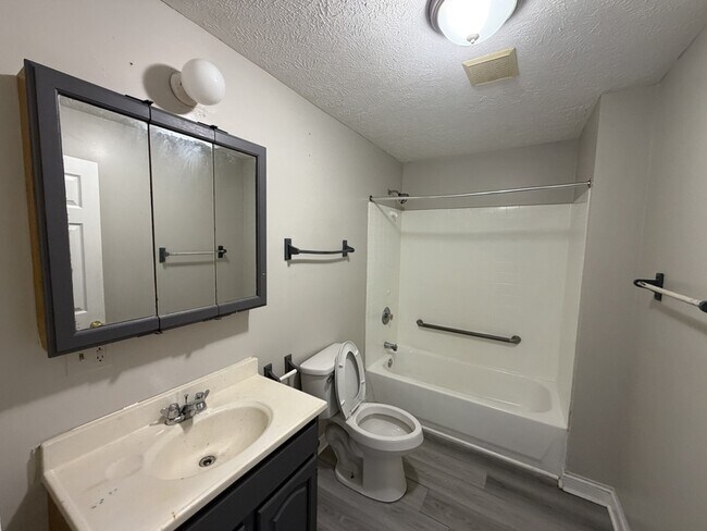 Foto del edificio - 856 E 155th St