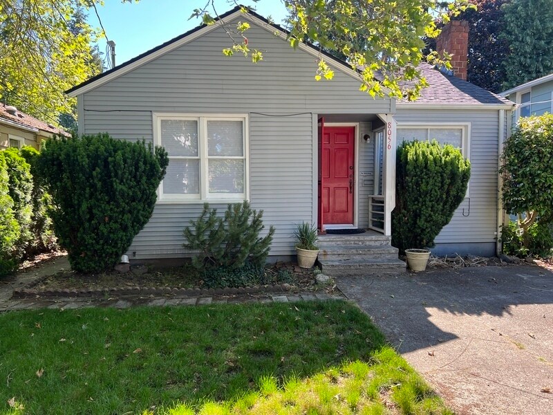Foto principal - 8056 17th Ave NW