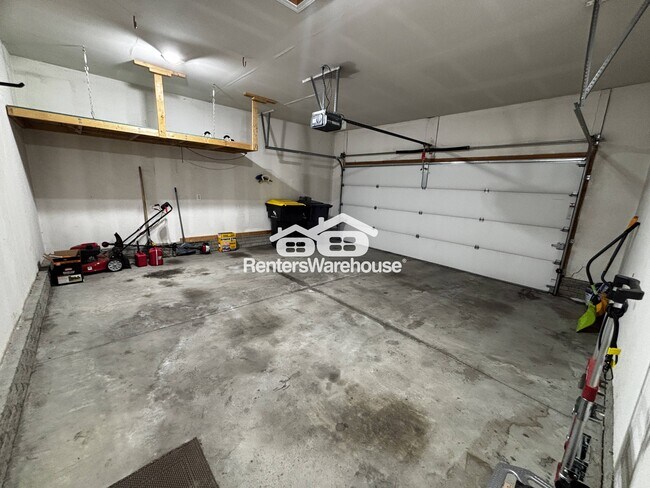 Foto del edificio - 330 NE Cardinal Ln