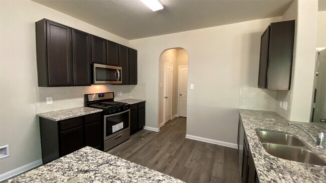 Building Photo - 13628 Brook Oaks Ct