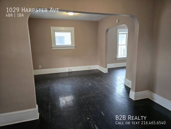 Building Photo - 1029 Harpster Ave