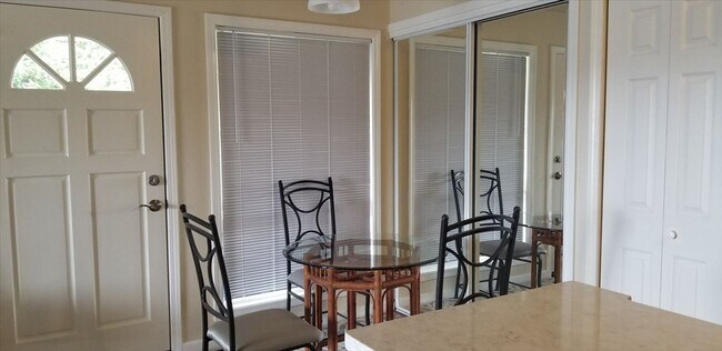 Foto del edificio - Halelani Village 2 Bedroom 1.5 Bath Condo
