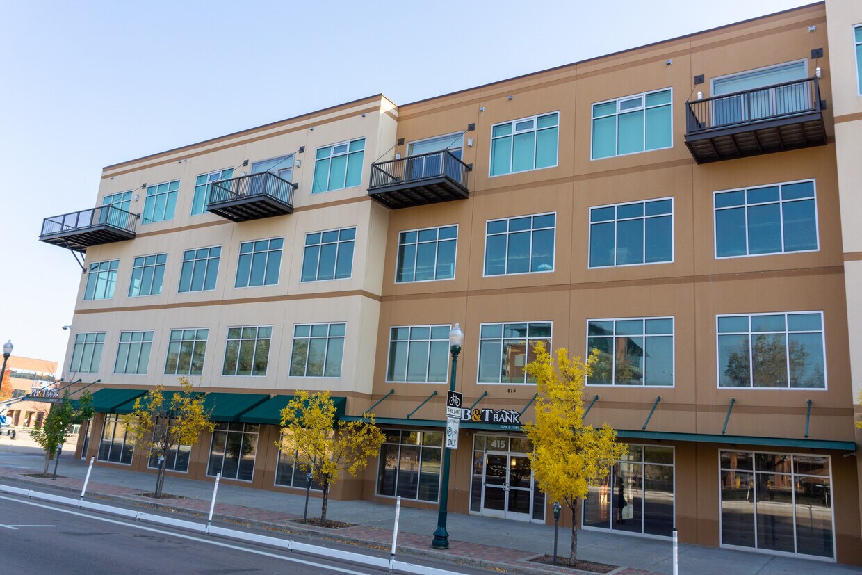 Primary Photo - Modern Downtown Studio Apartment