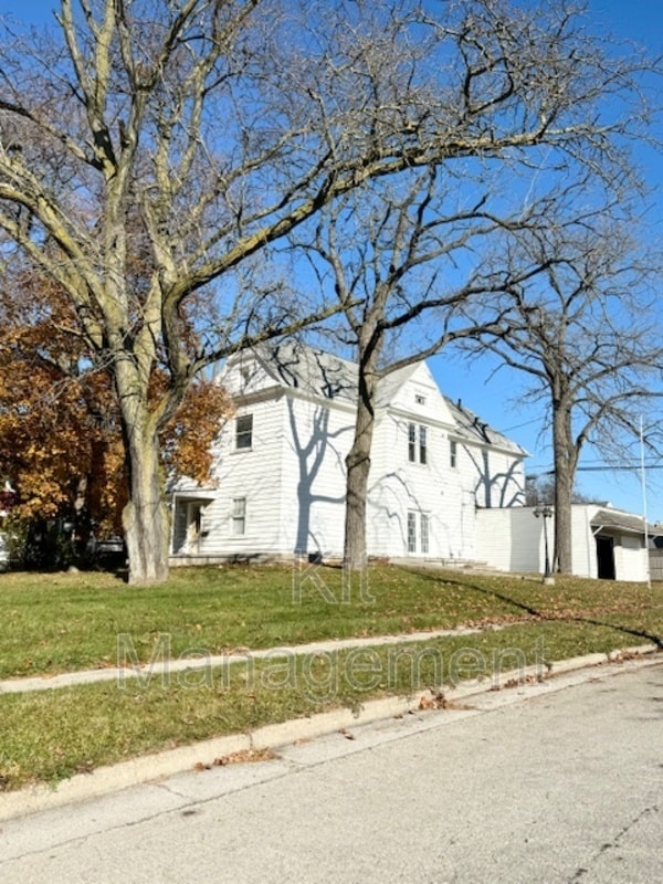 1141 Earlwood Ave Unit Upper 1, Oregon, OH 43616 Condo for Rent in