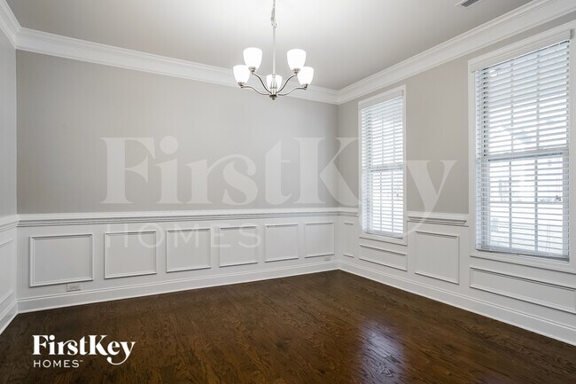 Foto del edificio - 7224 Laurelshire Dr