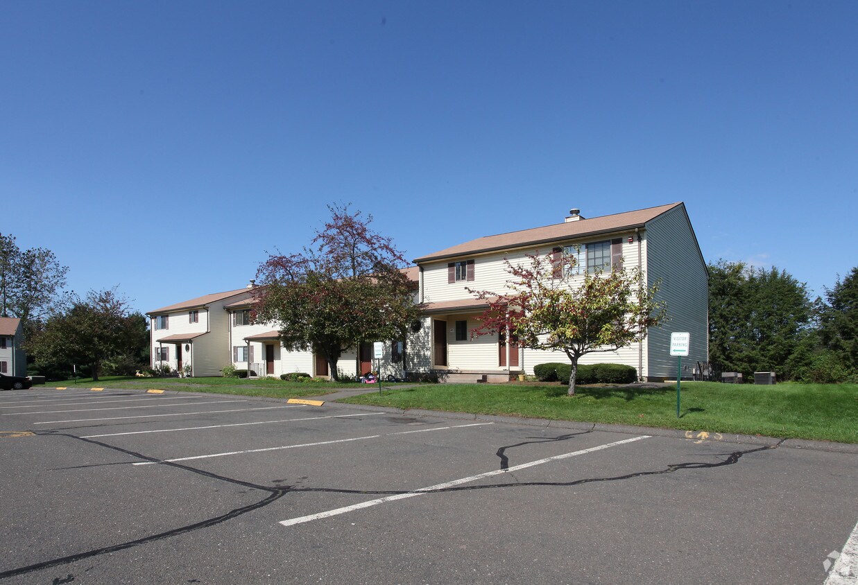 Wyndwood Apartments Apartments 55 Regina Dr East Windsor, CT