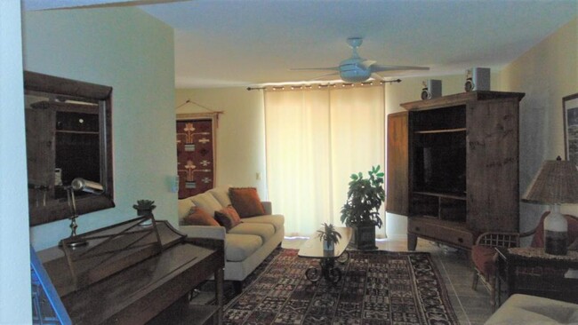 Building Photo - 237 N Calle Acuarela