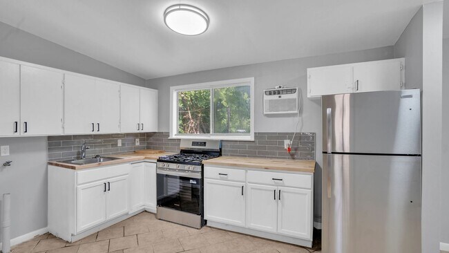 Foto del edificio - New Renovation! 3 Bed 1 Bath Rental Home i...