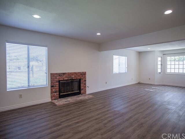 Building Photo - 596 Armitos Pl